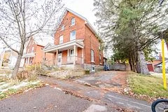 198 Mcallister Street, Pembroke, On K8a 3g2
