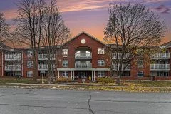 1099 Cadboro Road 301, Cyrville - Carson Grove - Pineview, ON K1J 9K4