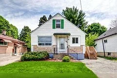 489 Salisbury Street Upper, London East, ON N5Y 3B4
