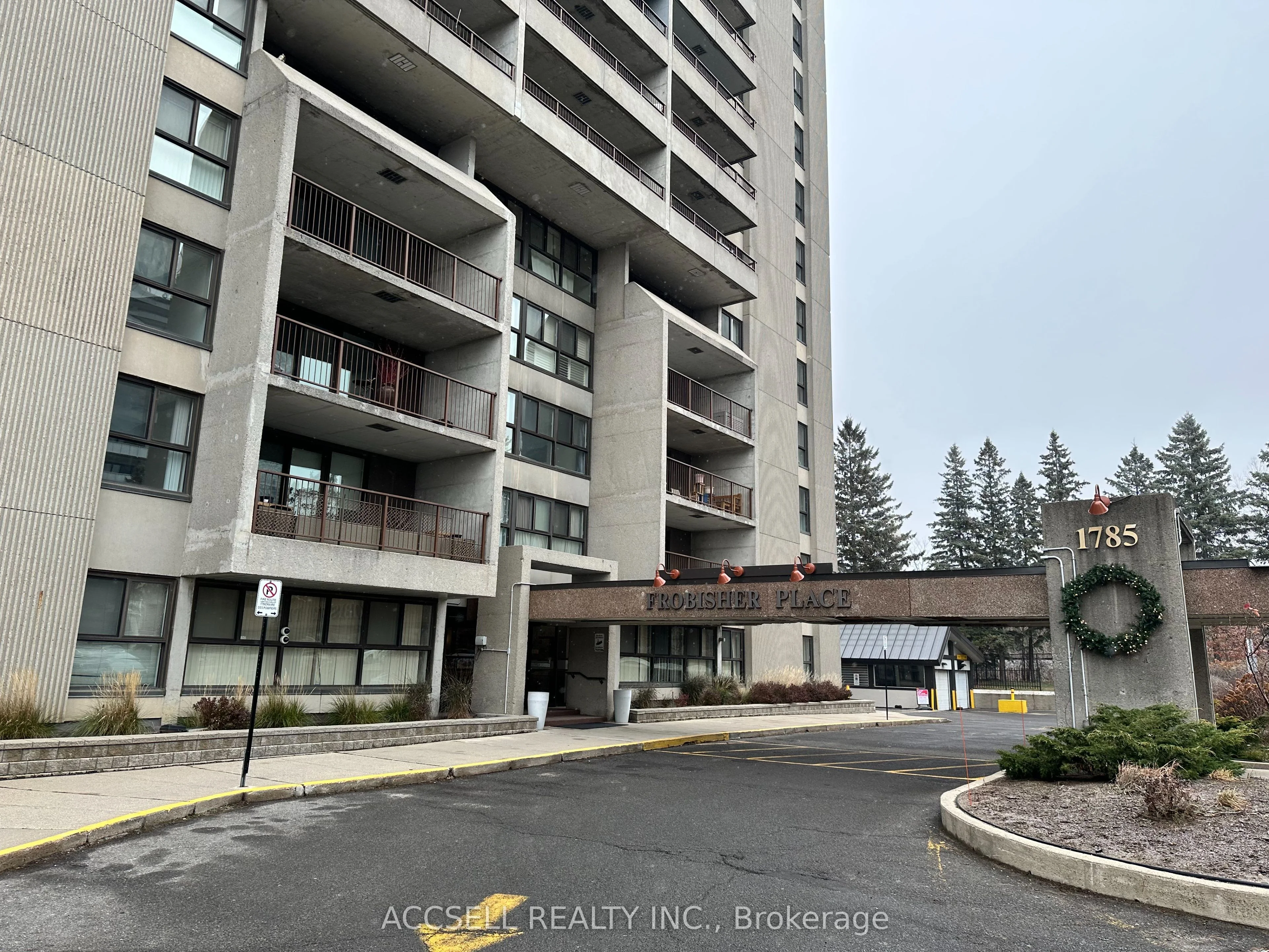 1785 Frobisher Lane N 608, Alta Vista and Area, ON K1G 3T7