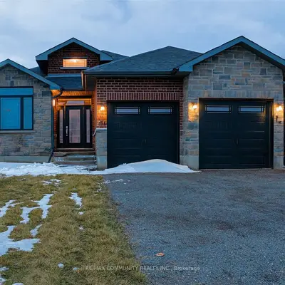 Detached in Quinte West
