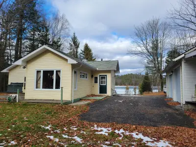 Detached in Algonquin Highlands