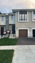 Att/Row/Townhouse in Cambridge