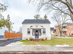 162 Hincks Avenue W, Renfrew, ON K7V 3S9