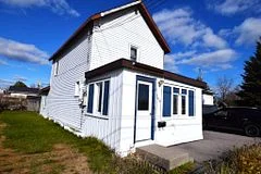 206 College Street E, Belleville, ON K8N 2V7
