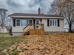 17 Adam Dixon Avenue, South Stormont, ON K0C 1P0