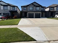 119 Lisbon Pines Drive, Cambridge, ON N1R 8C7