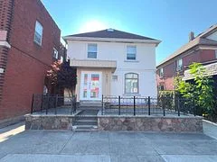 4927 Victoria Avenue, Niagara Falls, On L2e 4c7