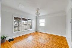 118 St Julien Street W, London East, ON N5Z 2M7