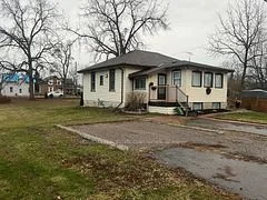 24 KING Street W, Kawartha Lakes, ON K0L 2W0