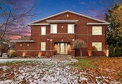 55 Dalecroft Crescent, South of Baseline to Knoxdale, ON K2G 5V7