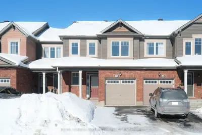 Att/Row/Townhouse in Barrhaven