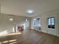 Condo Apartment in Hamilton