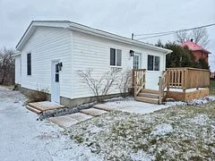 17 Vankessel Street, Whitewater Region, ON K0J 1K0