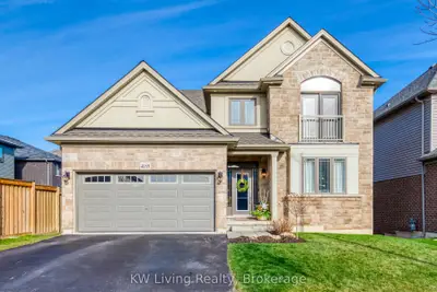 Detached in Lincoln