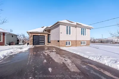 Detached in Kawartha Lakes