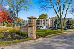 Condo Apartment in Niagara Falls