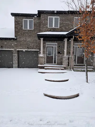 Att/Row/Townhouse in Barrhaven