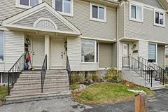 80 Mcdermot Court 20, Kanata, ON K2L 3V1