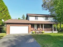 41 Hodges Lane, Huntsville, ON P1H 1M7
