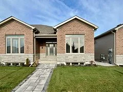 Att/Row/Townhouse in Belleville