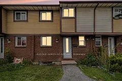 1444 Foxwell Street 18, Cyrville - Carson Grove - Pineview, ON K1B 5J4
