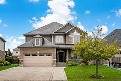 17 Trailwood Drive, Welland, ON L3C 0B6