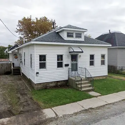 Duplex in Chatham-Kent