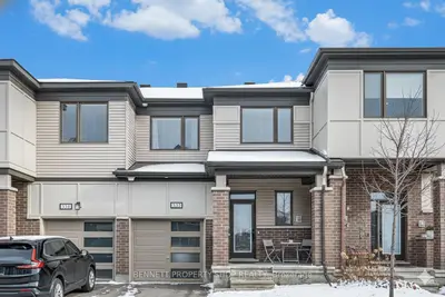 Att/Row/Townhouse in Barrhaven