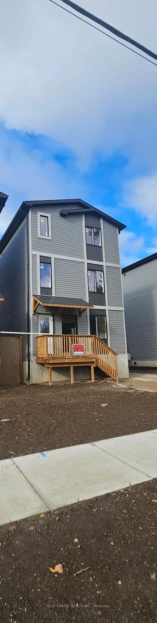 339 Spruce Street A, London East, ON N5W 2P9