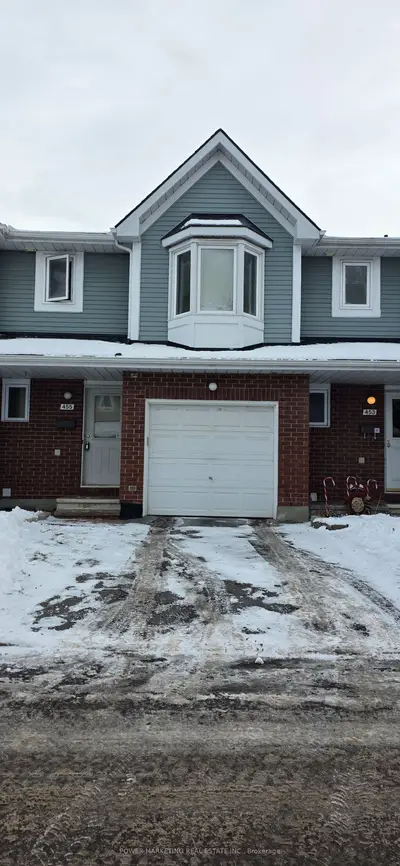 Condo Townhouse in Orleans - Cumberland and Area