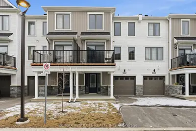 Att/Row/Townhouse in Barrhaven