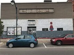 31-33 Dundas Street E, Quinte West, ON K8V 1K6