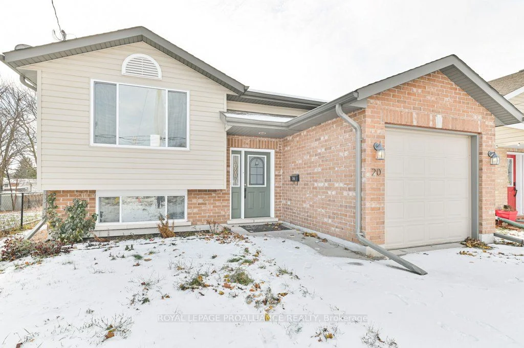 20 Terance Street, Quinte West, ON K8V 5L5