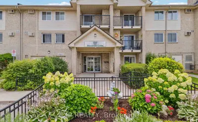 727 Deveron Crescent 211, London South, On N5z 4x4