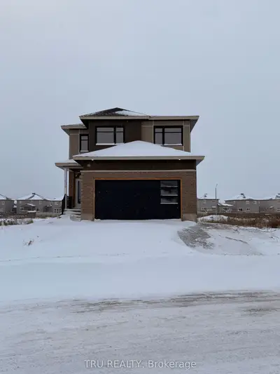 Detached in Russell