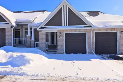 Att/Row/Townhouse in Kingston