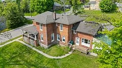 234 Antrim Street, Peterborough, ON K9H 3G4