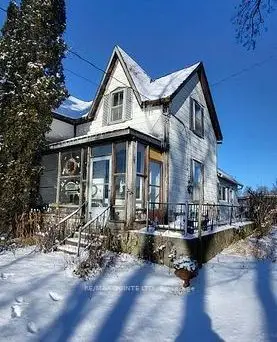 Detached in Prince Edward County