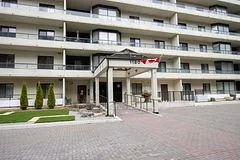 1180 COMMISSIONERS Rd W Road 406, London South, ON N6K 4J2