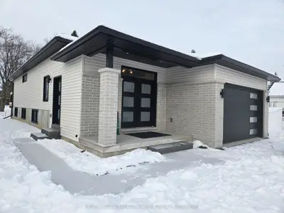 Detached in Belleville