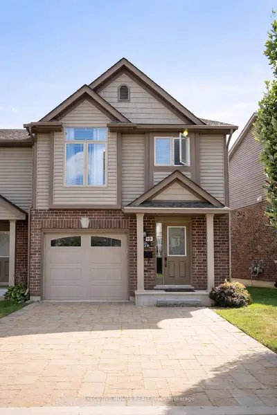 Condo Townhouse in London South