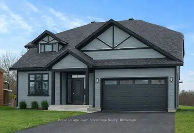 18 Avery Court, Parry Sound, On P2a 3c4