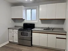 10 King Street E 3, Brockville, ON K6V 1A9