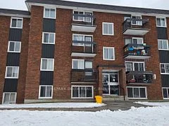 1045 Cartier Boulevard Unit 5, Hawkesbury, ON K6A 2Y4