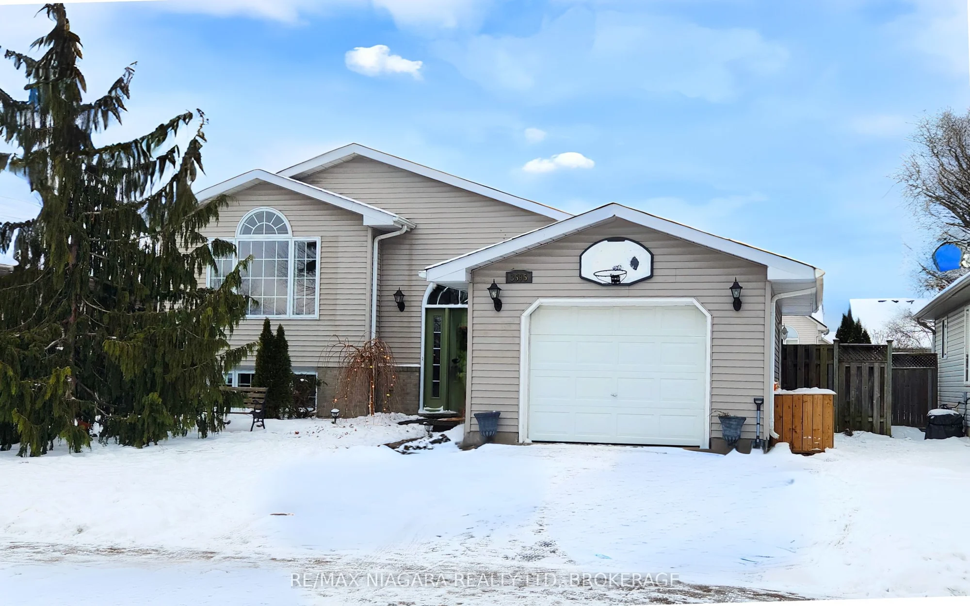 3595 Hill Street, Fort Erie, ON L0S 1S0