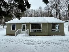 31 Ferguson Road, Huntsville, ON P1H 1X7