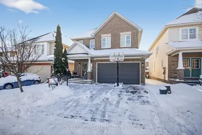 Detached in Barrhaven