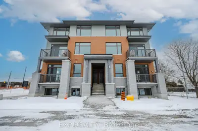 Condo Townhouse in Barrhaven
