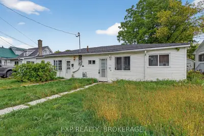 225-227 VICTORIA Avenue, Gananoque, ON K7G 2S3